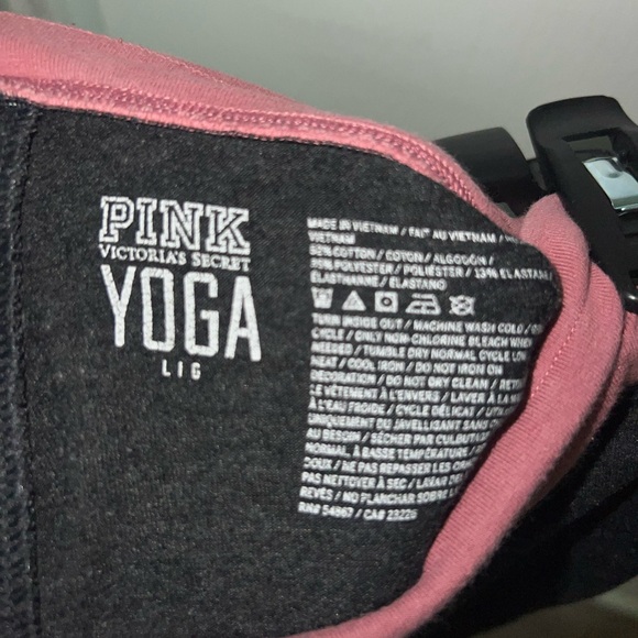 PINK Victoria's Secret Charcoal and Pink Logo Leggings - Picture 4 of 4